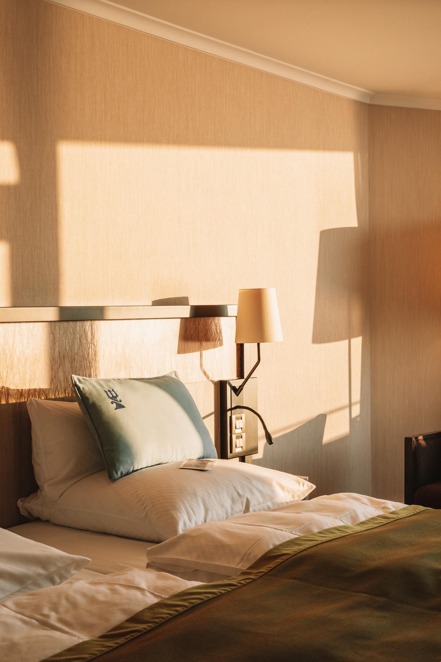 Fotoshooting Hotel Neptun - Warnemünde / Zimmeraufnahme Doppelbettzimmer